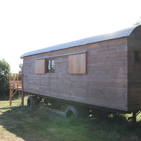 Ferme De Pitoue * Campbon